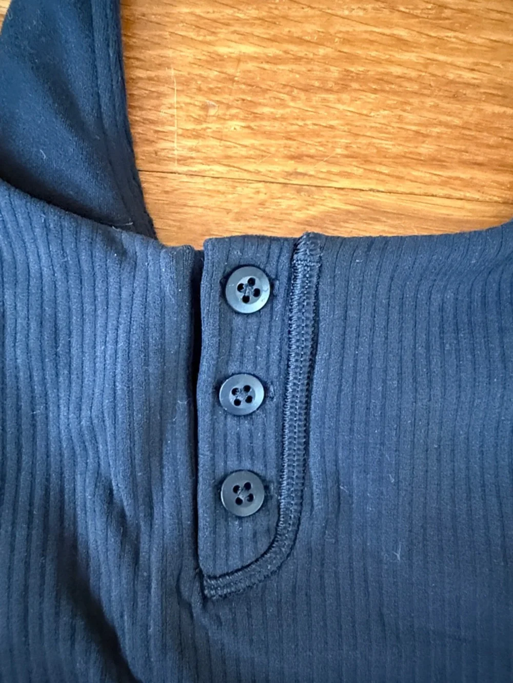 Lululemon Ribbed Button-Front Crop Tank Top - Black - Picture 2 of 7